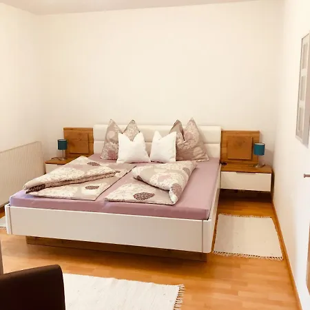 Haus Jenewein Manfred Apartment *